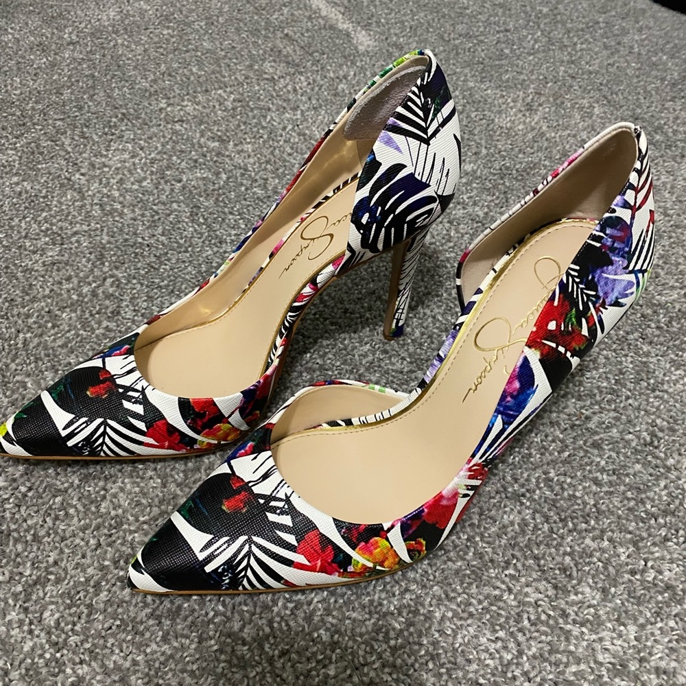 Jessica Simpson heels size 7.5